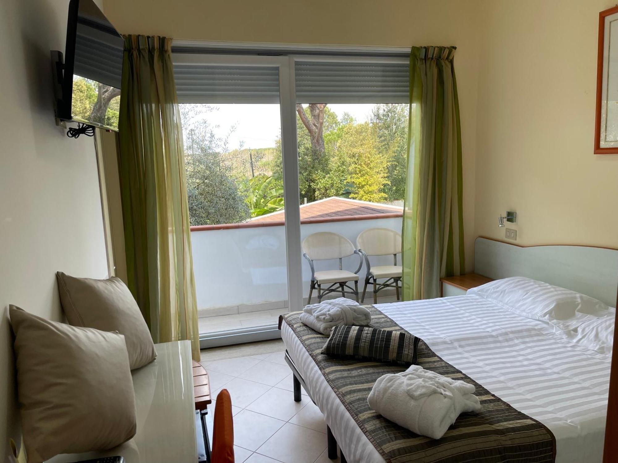 Capo Circeo Beach Resort Spa Fronte Mare San Felice Circeo Exterior foto