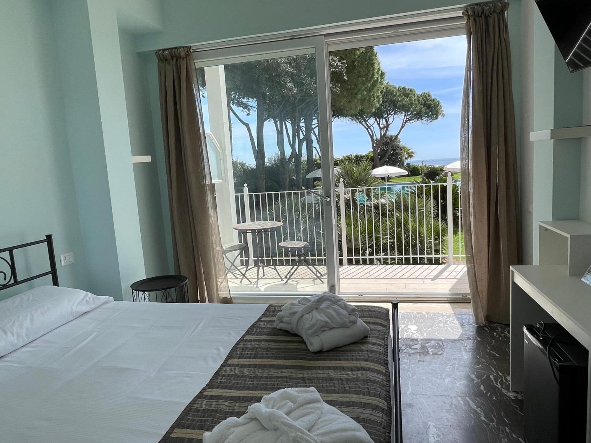 Capo Circeo Beach Resort Spa Fronte Mare San Felice Circeo Exterior foto